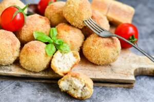 In cucina con Friggy: ricetta delle polpette di tonno in friggitrice ad aria