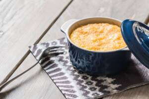 Polenta gratinata: morbida e saporita, con strati di bontà