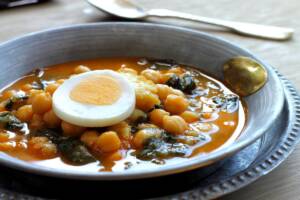 Zuppa di ceci e pomodoro: un piatto confortevole e buonissimo!