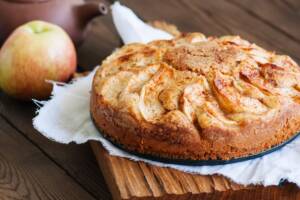 Torta di mele all&#8217;acqua: ricetta per un dolce leggere ma buonissimo