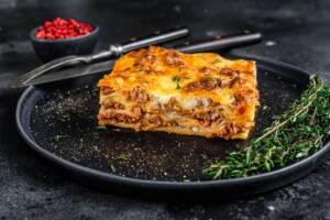 Lasagne con ragù di agnello: la ricetta del classico della domenica, rivisto