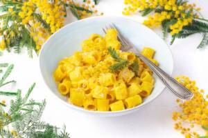 Pasta mimosa, la ricetta perfetta per l&#8217;8 Marzo