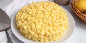 Torta mimosa: tutti i passaggi per preparare il dolce per la Festa della donna