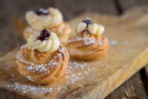 Zeppole napoletane di San Giuseppe: ecco come prepararle