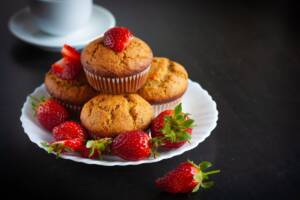 Muffin alle fragole in friggitrice ad aria