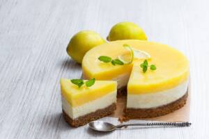 Cheesecake al limone: la versione vegana del dolce, anche col Bimby!