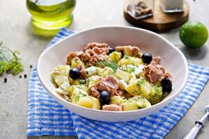 Domenica fuori porta? Prova la nostra insalata di tonno e patate