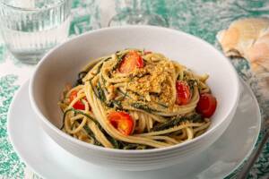 Pasta agretti e acciughe, un primo saporito