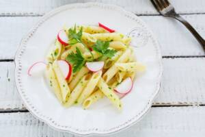 Pasta con i ravanelli, la ricetta buona sia calda che fredda