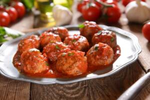 Polpette di pesce spada: ricetta con e senza sugo