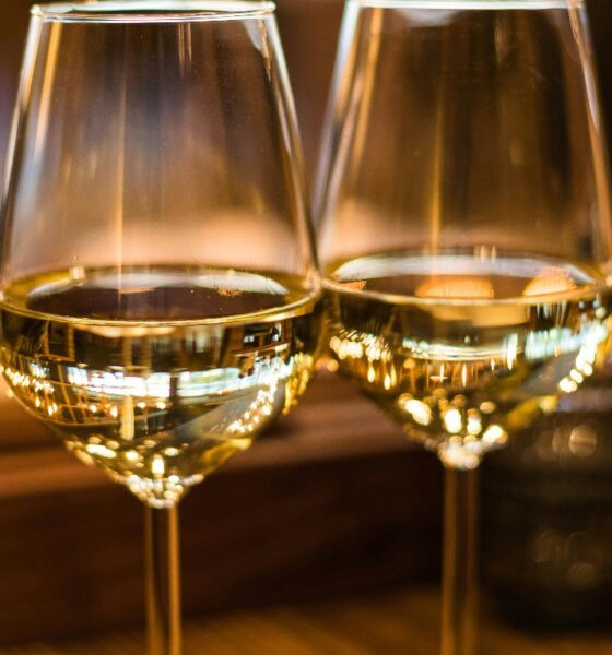 Calici di vino bianco