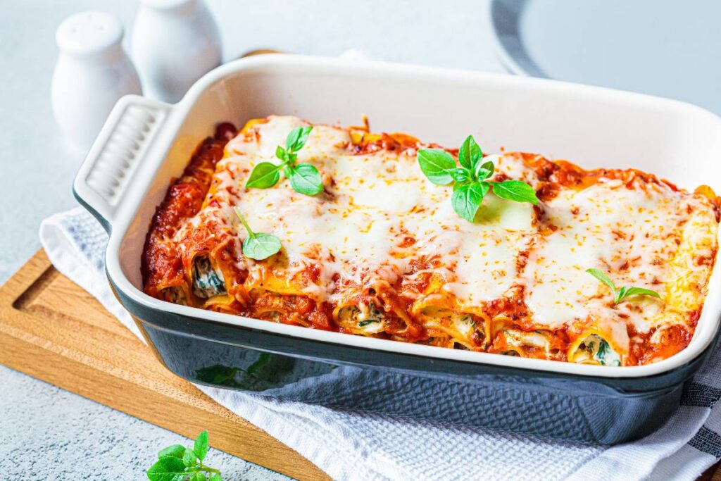 Cannelloni con ricotta e spinaci in teglia