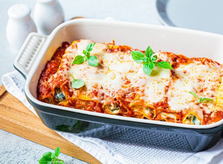 Cannelloni con ricotta e spinaci in teglia
