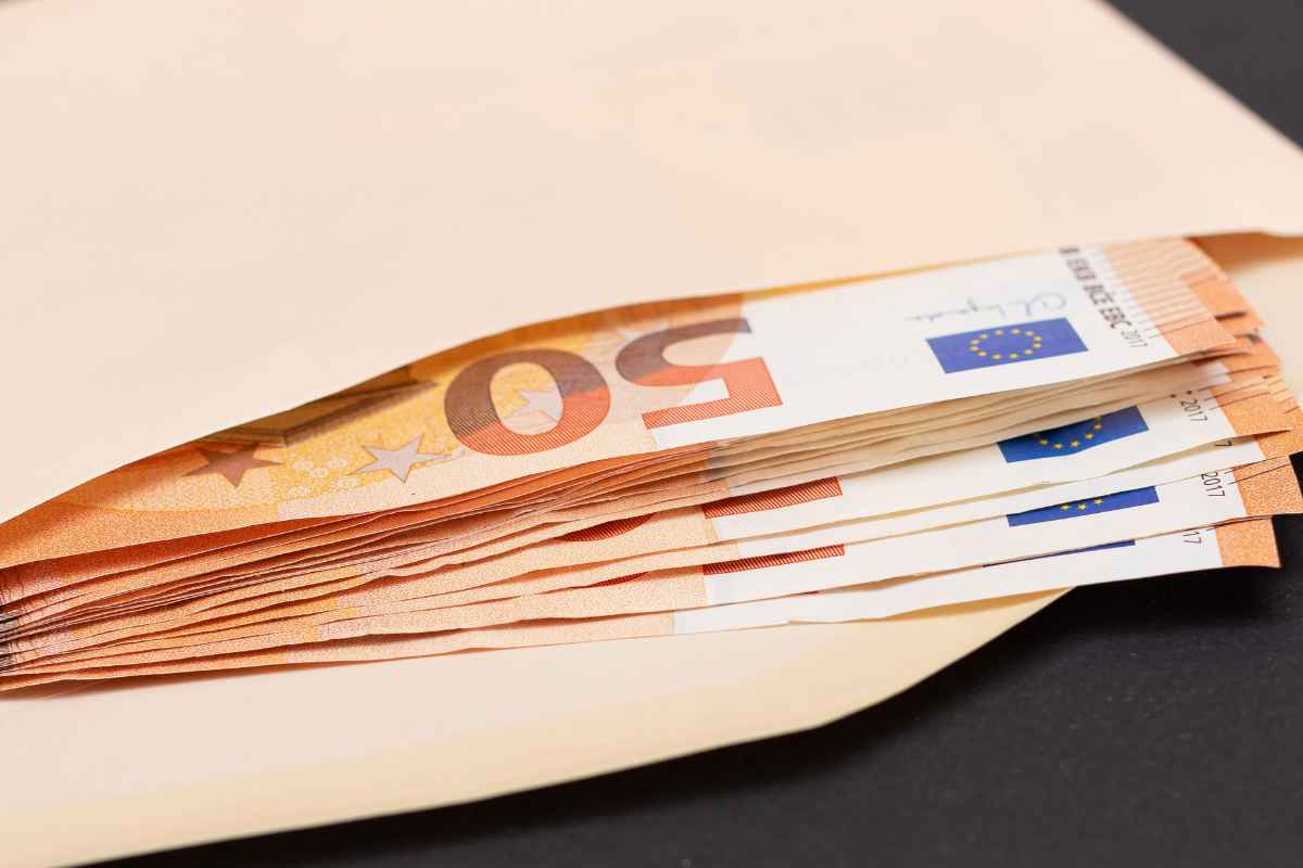 Bonus da 2300 euro per le famiglie italiane