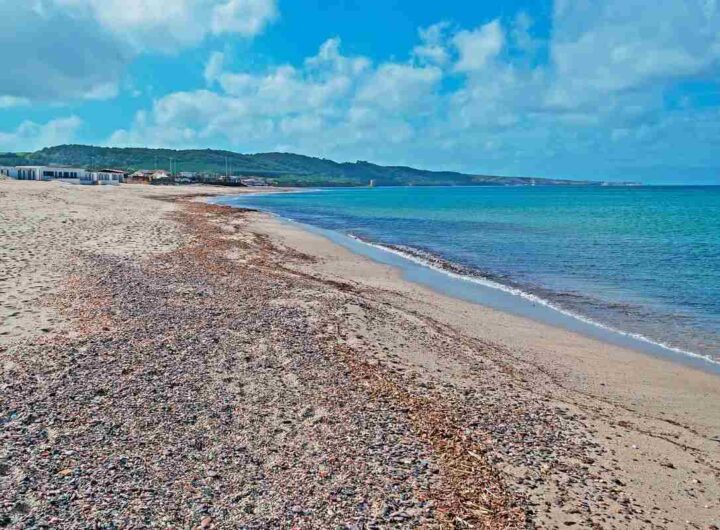 spiaggia più lunga d'italia: scopri la platamona in sardegna