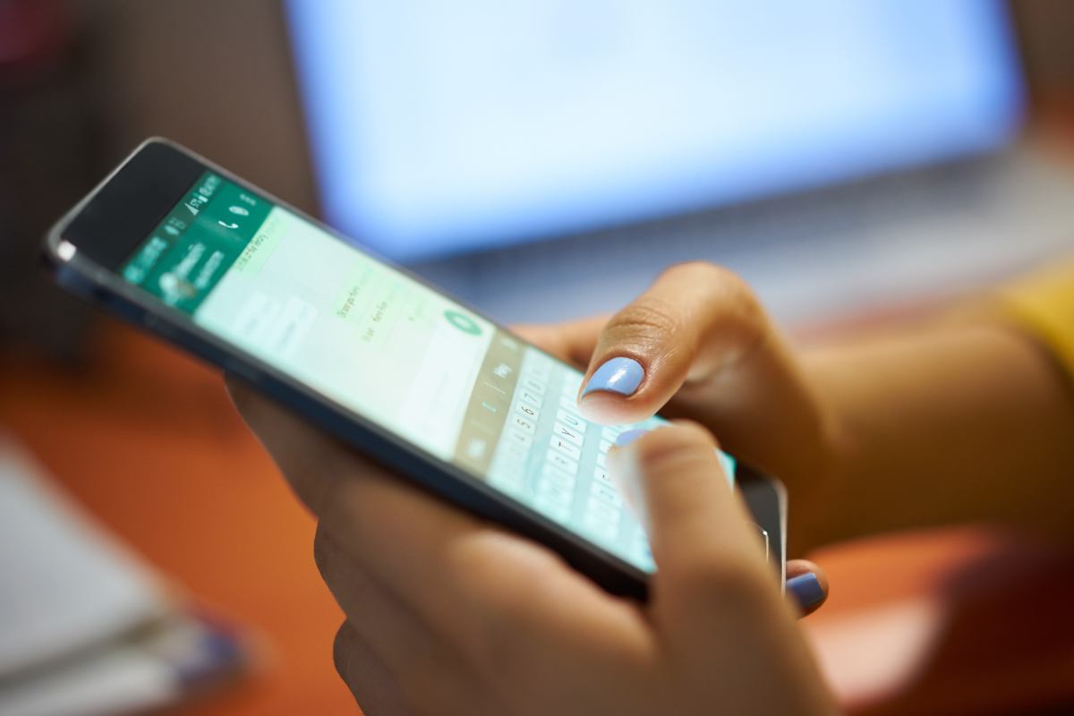 Sms e Whatsapp, la nuova trappola del “numero sbagliato”