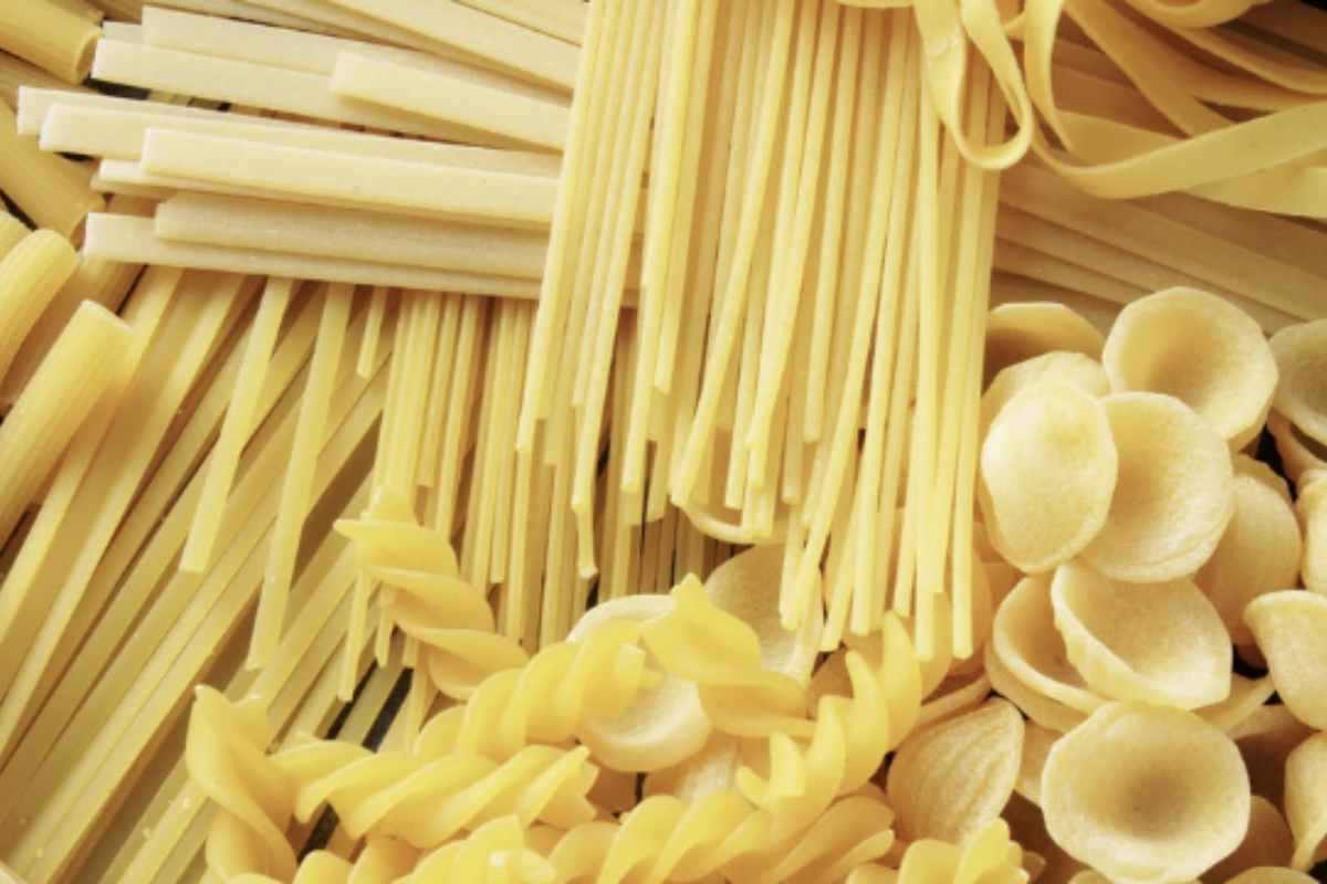 Parallelamente al richiamo della pasta di Gragnano, il Ministero della Salute ha segnalato il ritiro di ulteriori lotti di pasta e riso