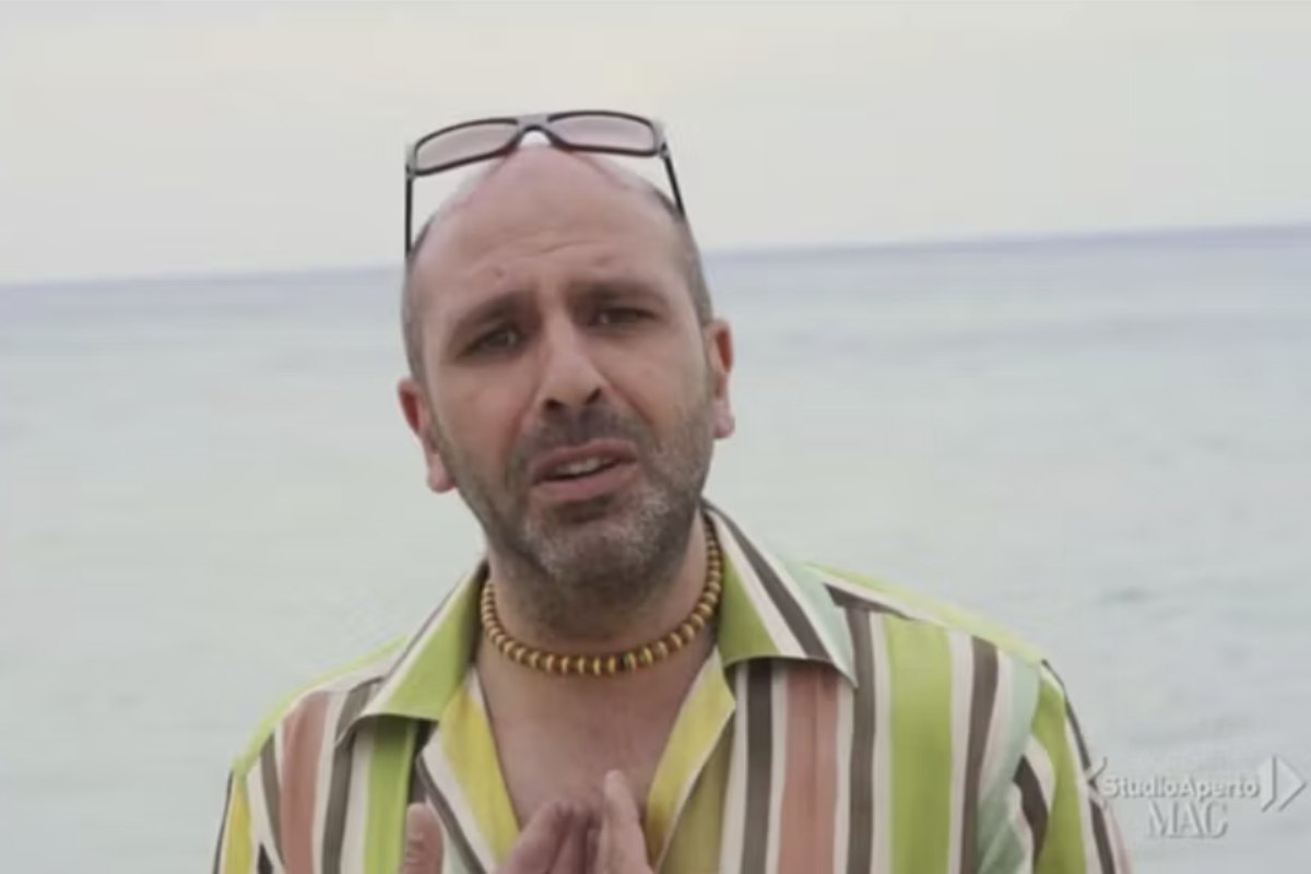 Uno dei visitatori più memorabili è stato il comico e attore Checco Zalone, che, durante una visita al Flipper, non ha potuto fare a meno